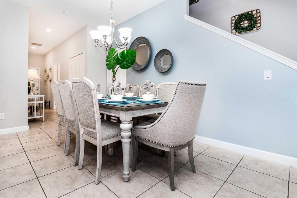 Paradise Palms Home with Amenities about 7 Mi to Disney! photo 4