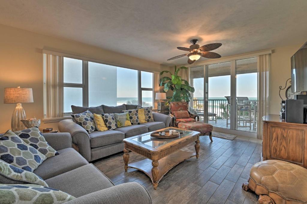 Daytona Beach Seaside Condo with Pools, Hot Tubs photo 1
