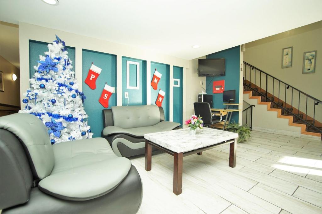 Faribault Hometown Inn & Suites photo 2