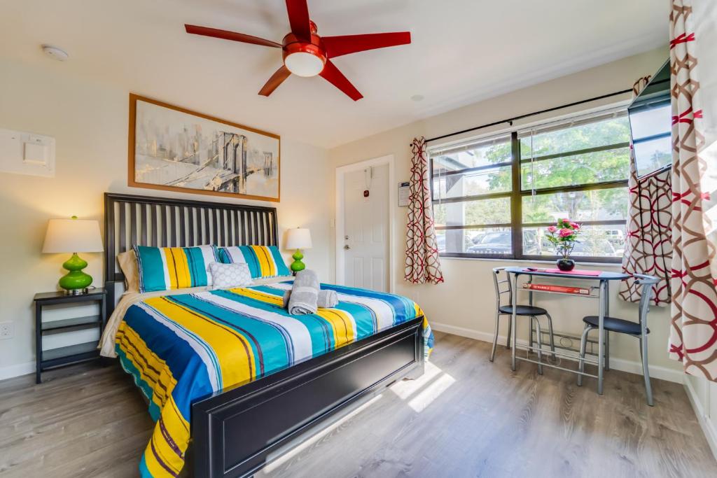 Hainsley Apartments - Walk to Wilton Drive image