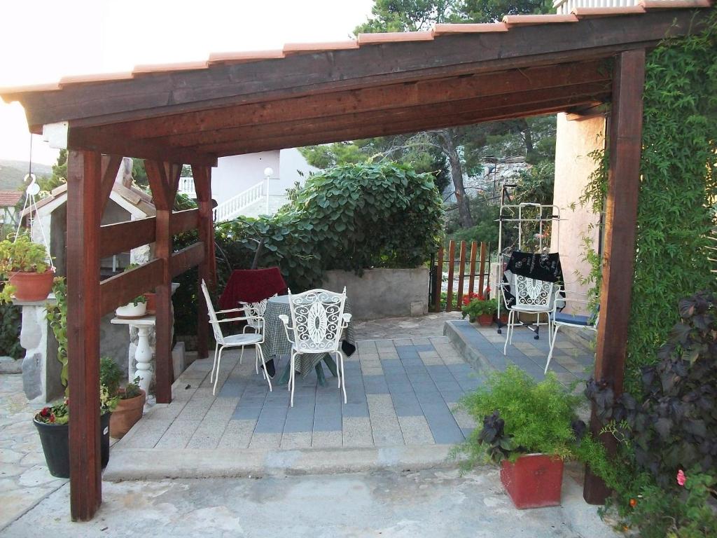 Apartments Luka photo 4