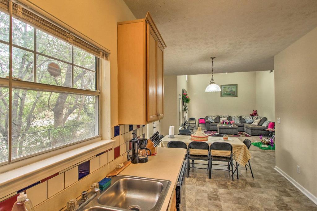 Spacious Stone Mountain Home - Walk Everywhere! photo 4
