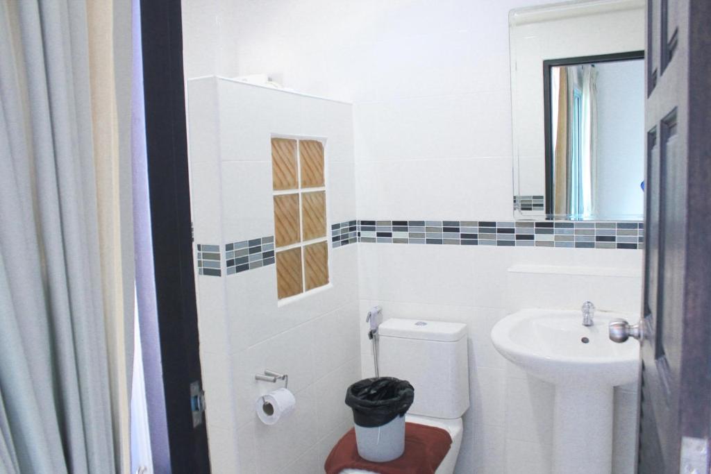 Plus Hotel Room Type - Standard Twin Room