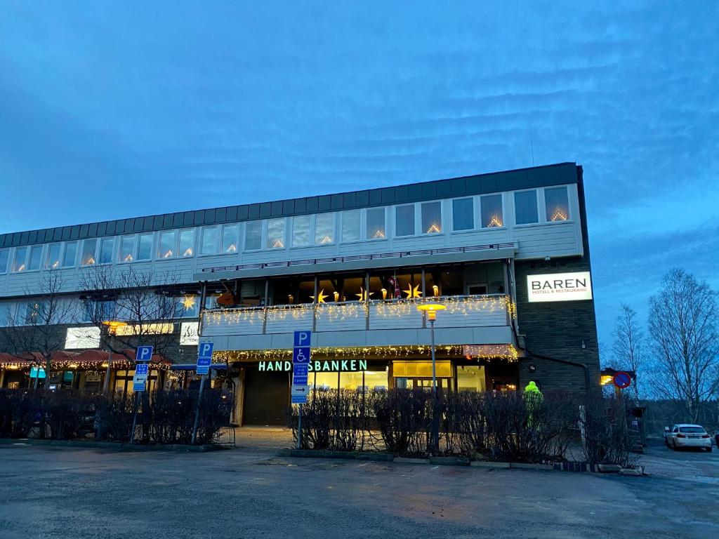 Baren i Ockelbo photo 2