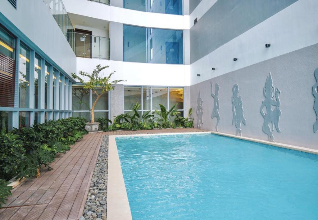 Handy Holiday Nha Trang Beach Apartment