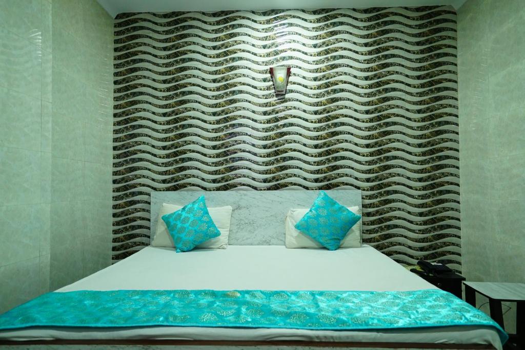 Двухместный (Стандартный двухместный номер с 1 кроватью), Hotel New Rajdhani Inn - Couple Friendly Stays