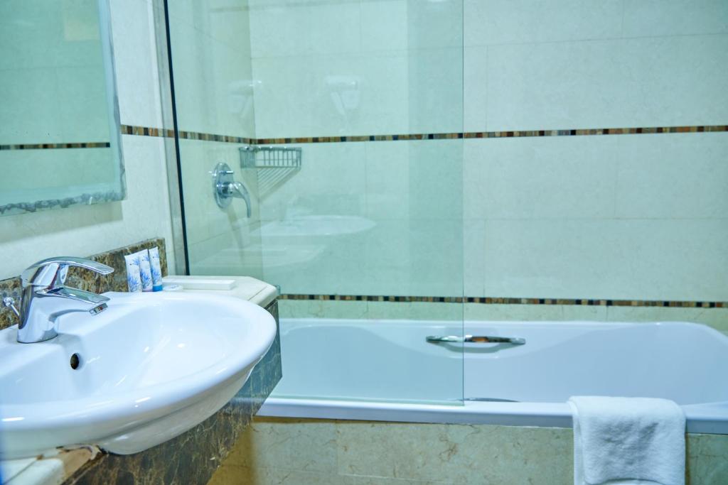 Одноместный (Одноместный номер), Отель Grand Square Hotel
