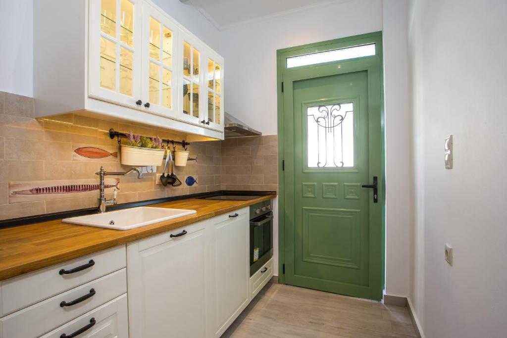 EGLI LUXURY APARTMENTS photo 2