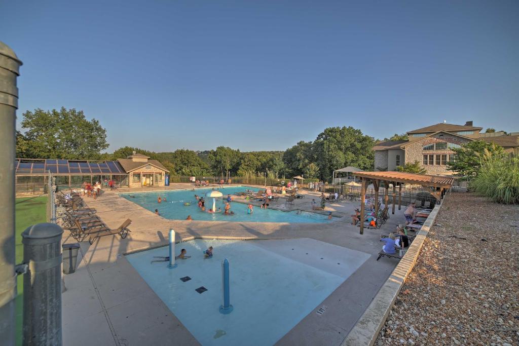 Walk-In Branson Condo with 2 King Beds photo 1