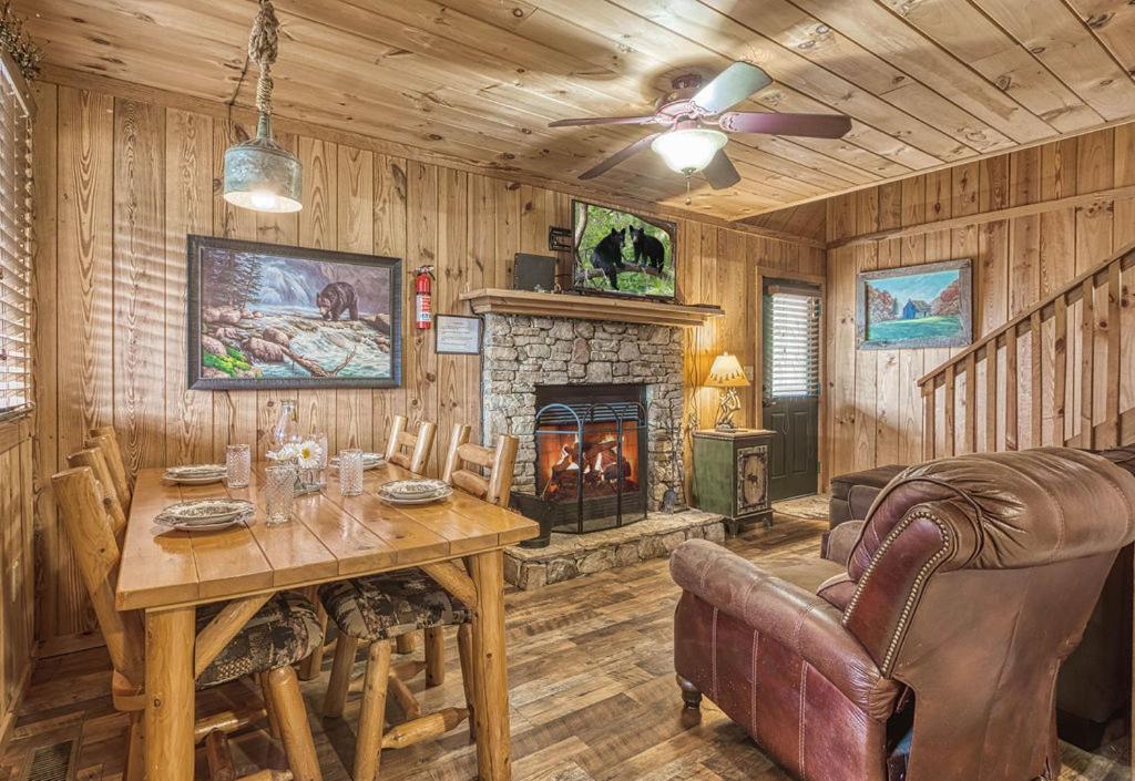 Hillbilly Hideout image