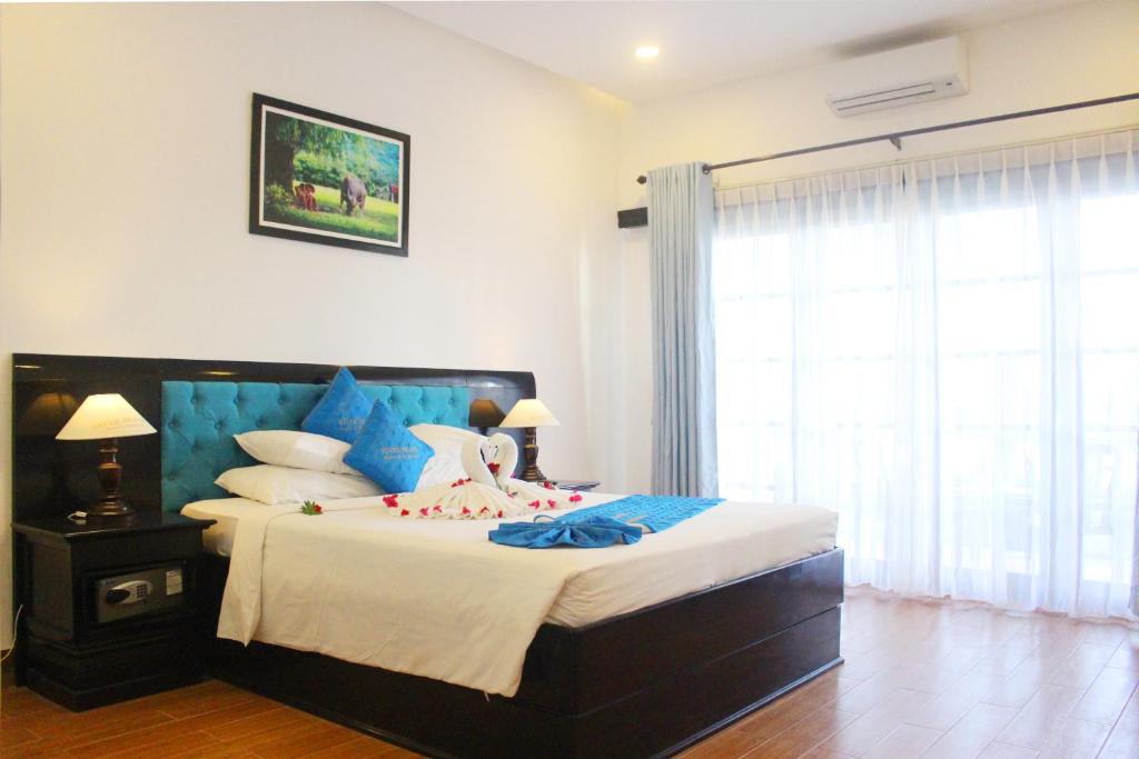 River Beach Resort & Residences