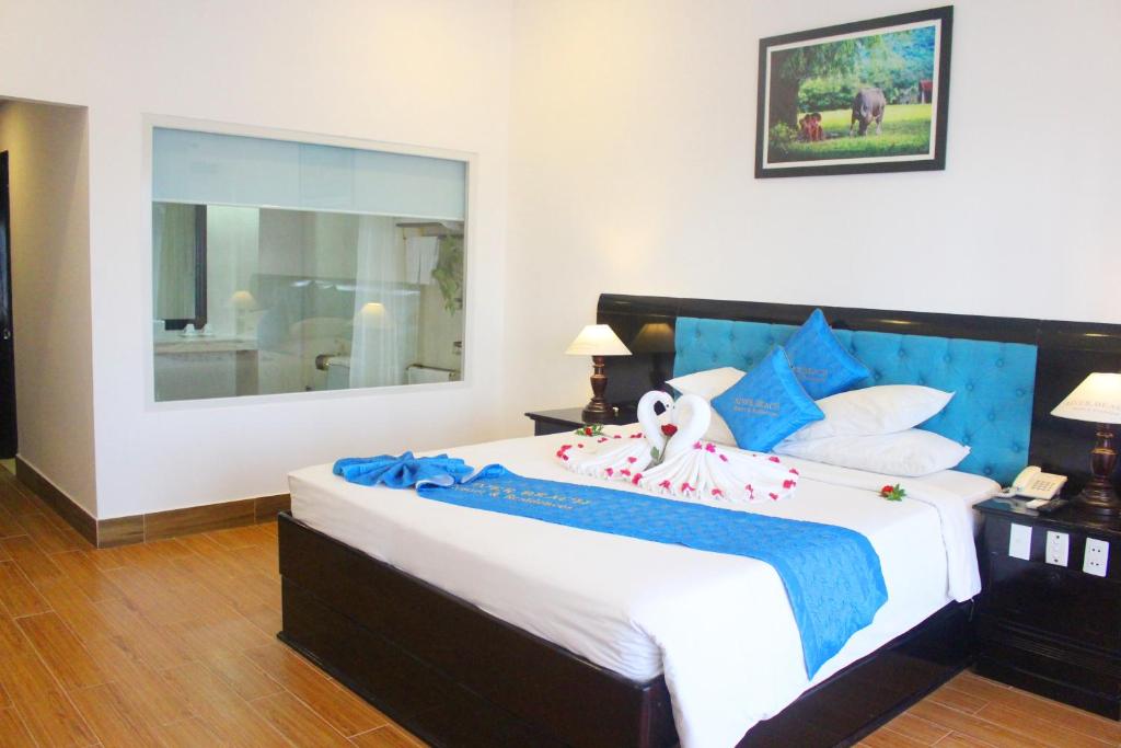 River Beach Resort & Residences