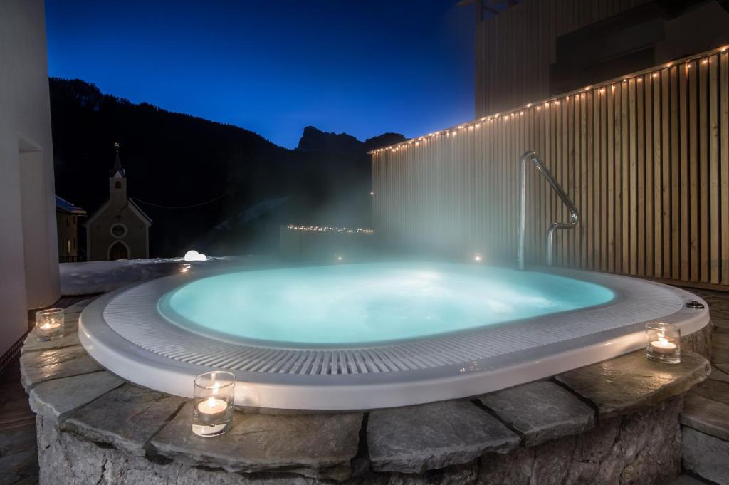 Hotel La Fradora - Dolomites Hotel photo 1