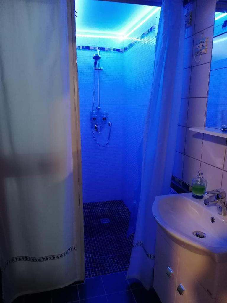 Blue sea photo 2