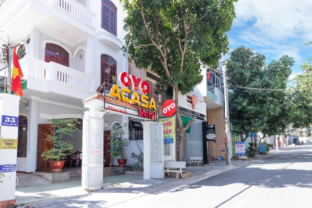 OYO 522 Acasa Hotel