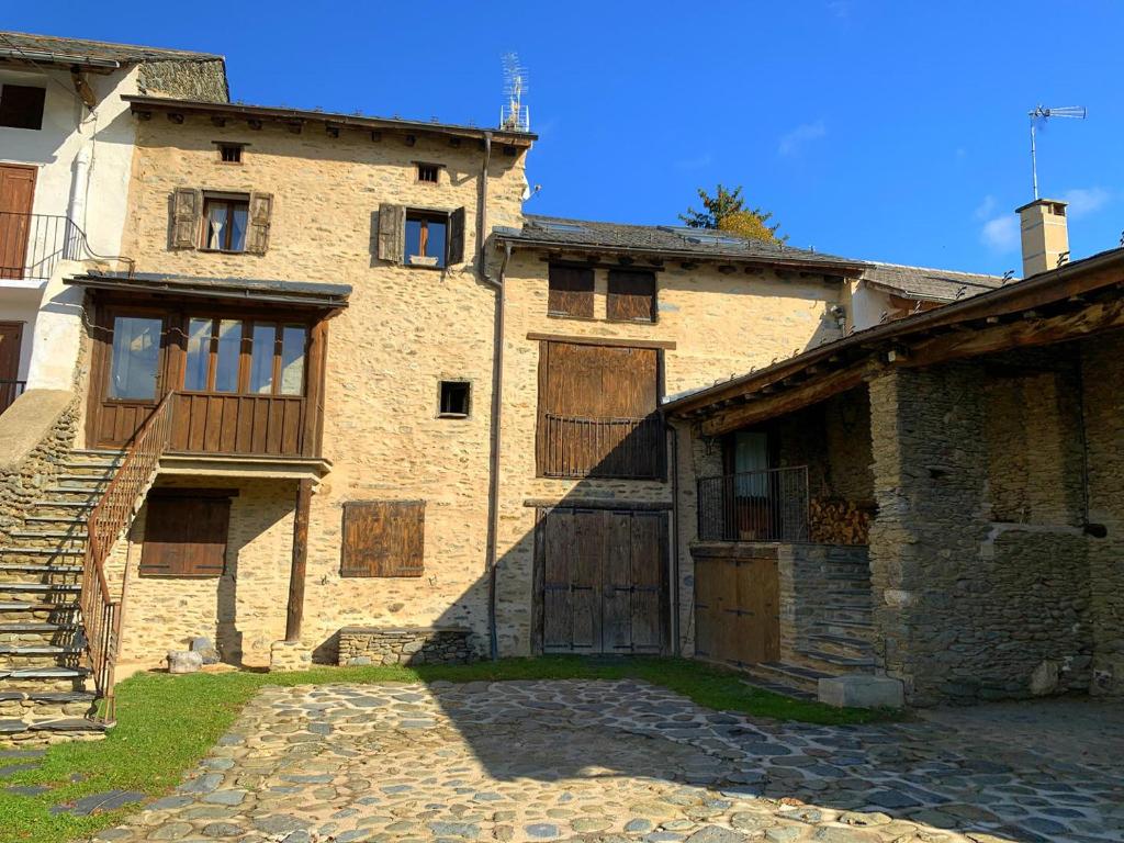 Casa rústica actualizada en Oseja photo 1