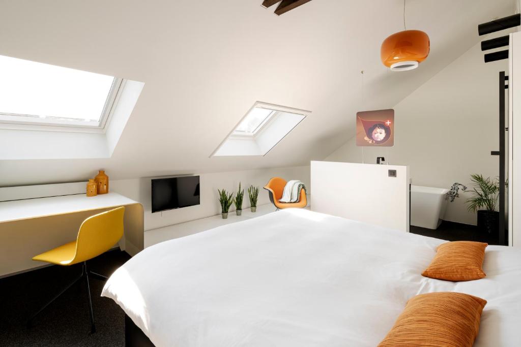 B&B Bed and Beyond photo 1