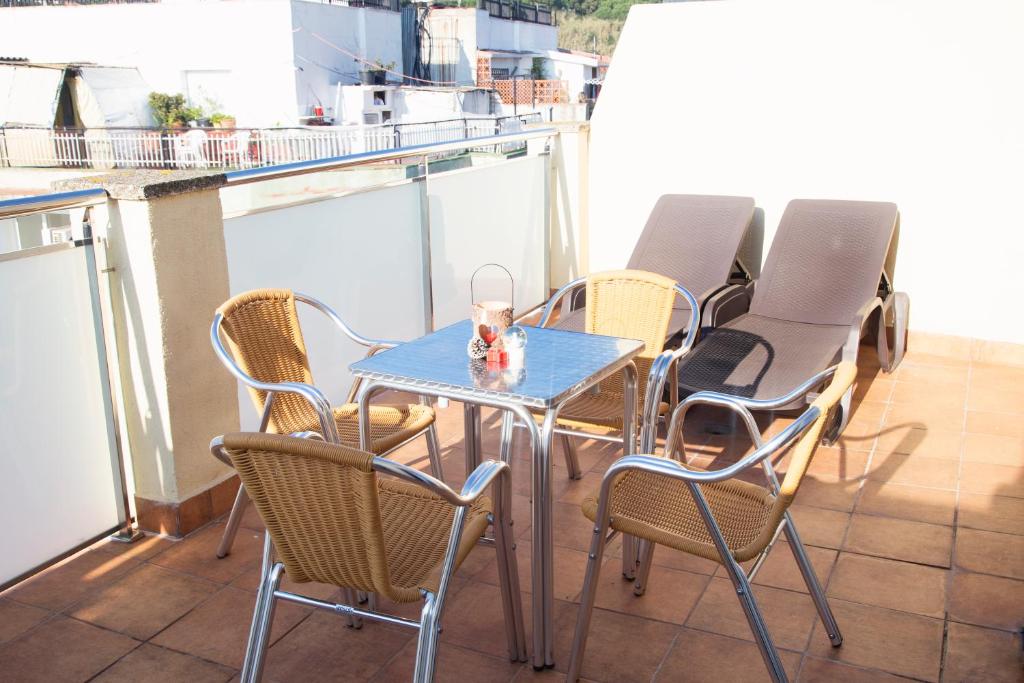 Апартаменты (Апартаменты в пентхаусе), Apartamentos Comfort Calella