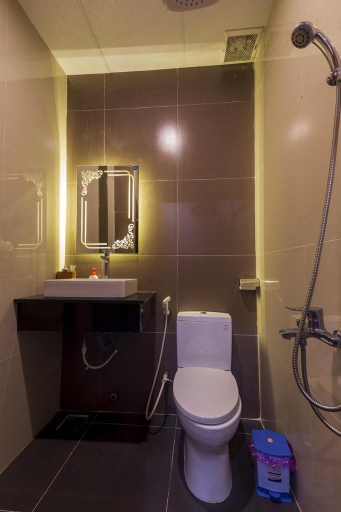 Двухместный (Двухместный номер Делюкс с 1 кроватью и балконом), Ayaru Hotel
