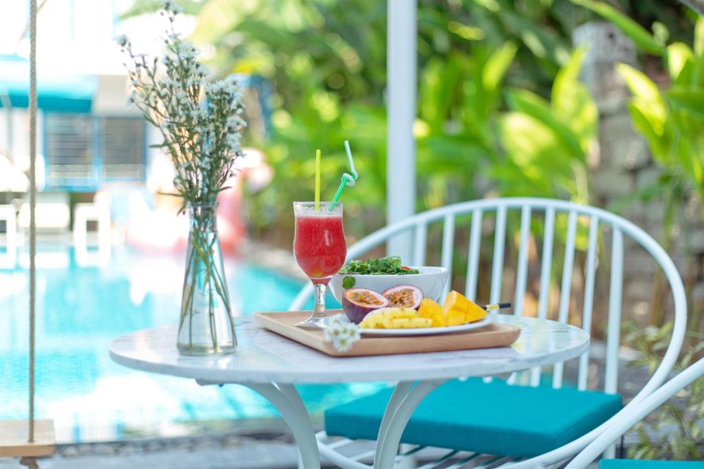 Santorin HoiAn Villa