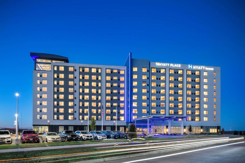 Hyatt House East Moline Quad Cities image