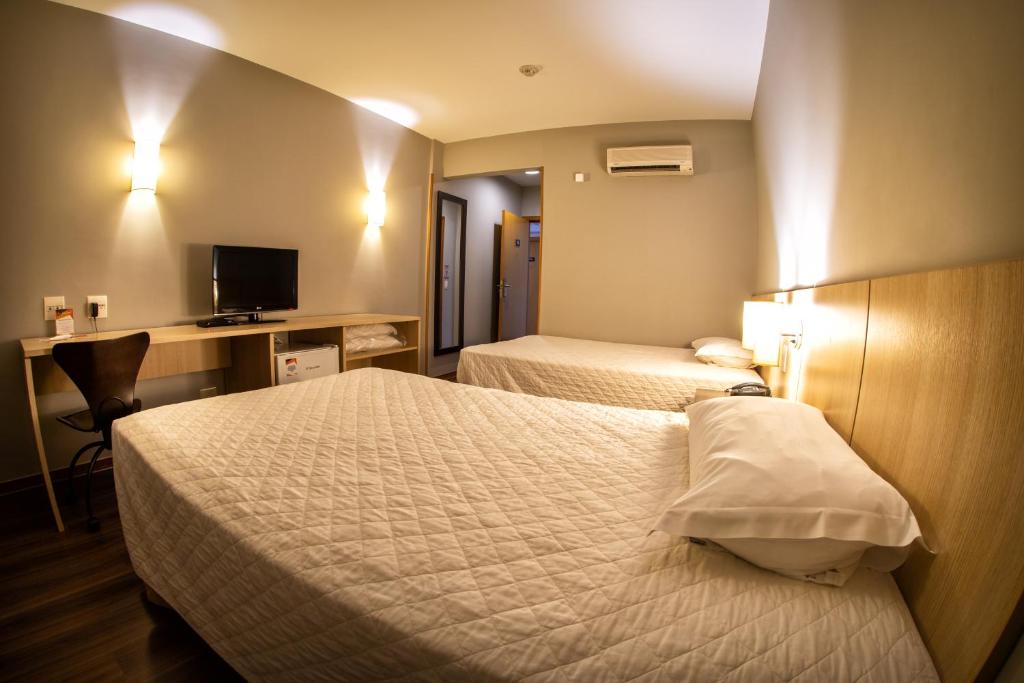 Hotel Campo Largo Express photo 1