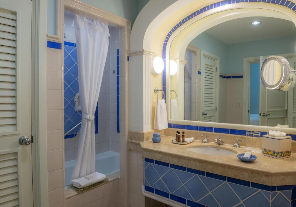 Pueblo Bonito Emerald Bay Resort & Spa - All Inclusive photo 2