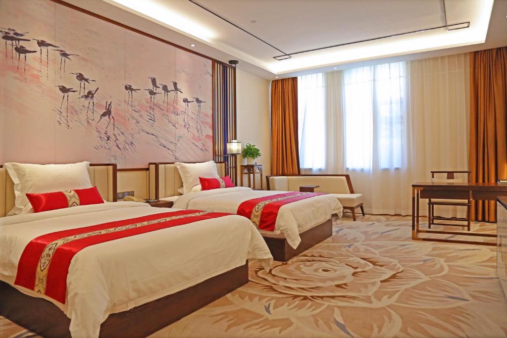 Guangdong Yingbin Hotel-Free Canton Fair Shuttle Bus photo 2