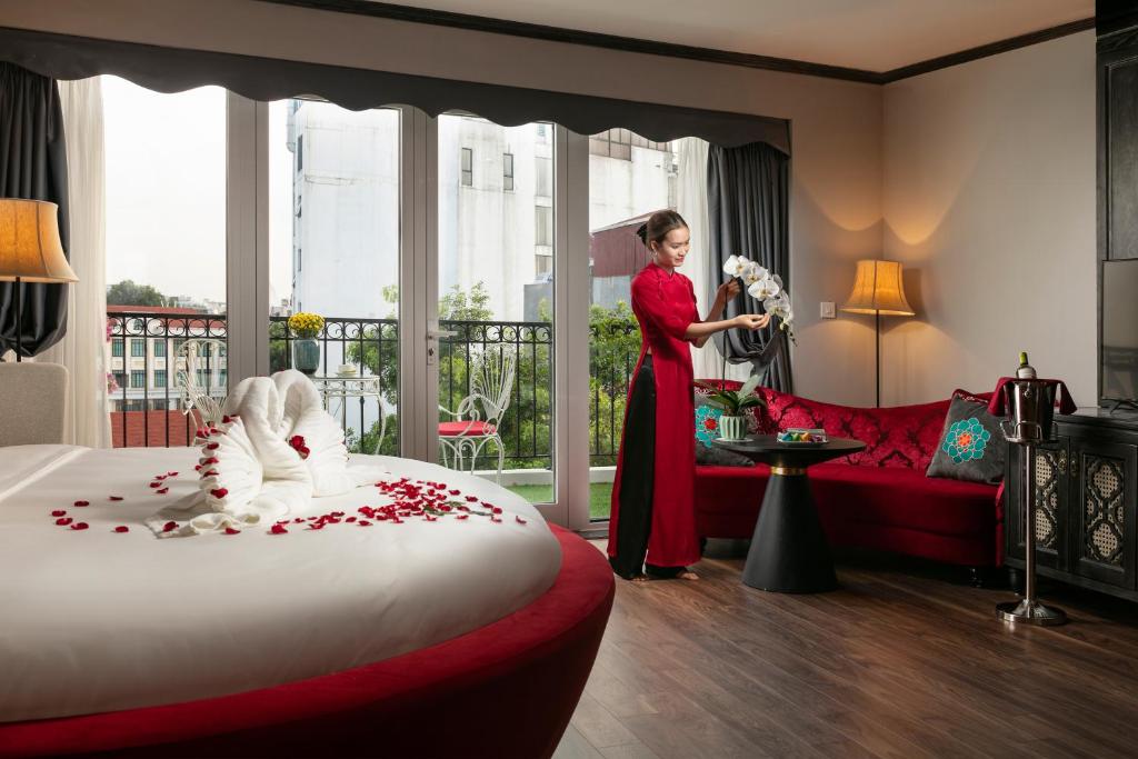 Сьюит (Люкс с кроватью размера «king-size»), Shining Central Hotel & Spa