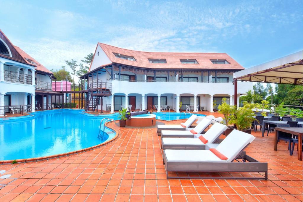 The Pool Resort OKINAWA photo 3