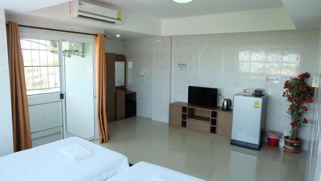 D5 Hotel สาขา หนองตำลึง - Tap to explore photos