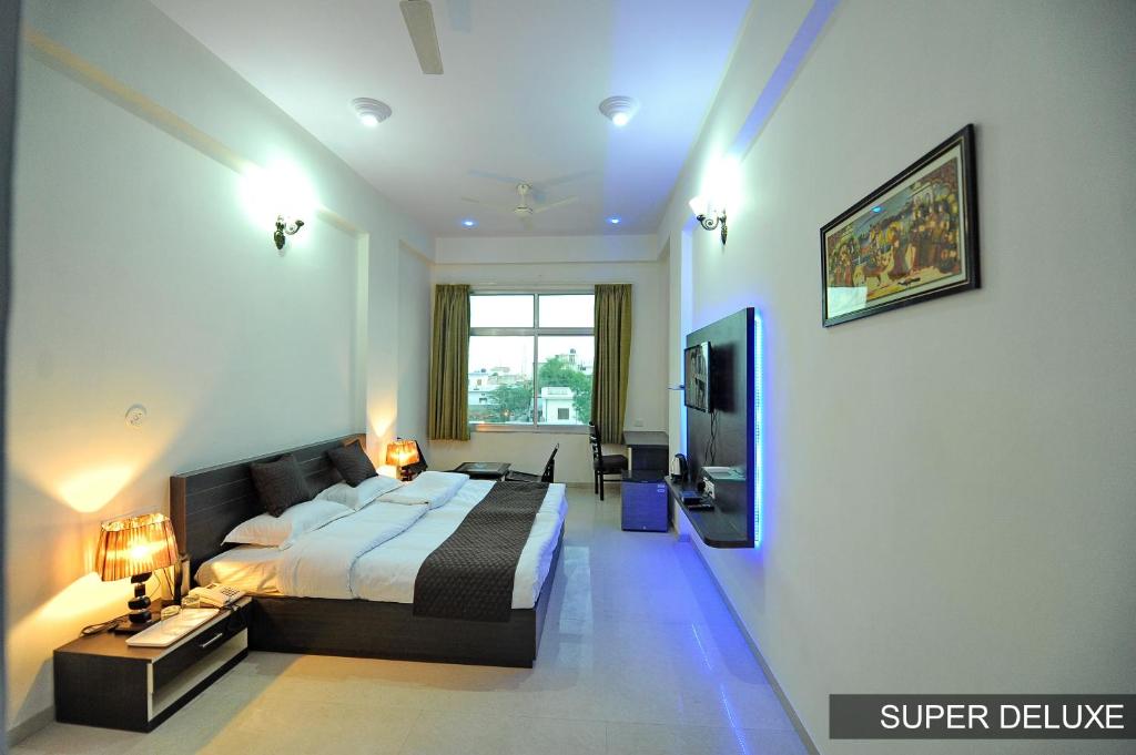 Hotel Shivam photo 1