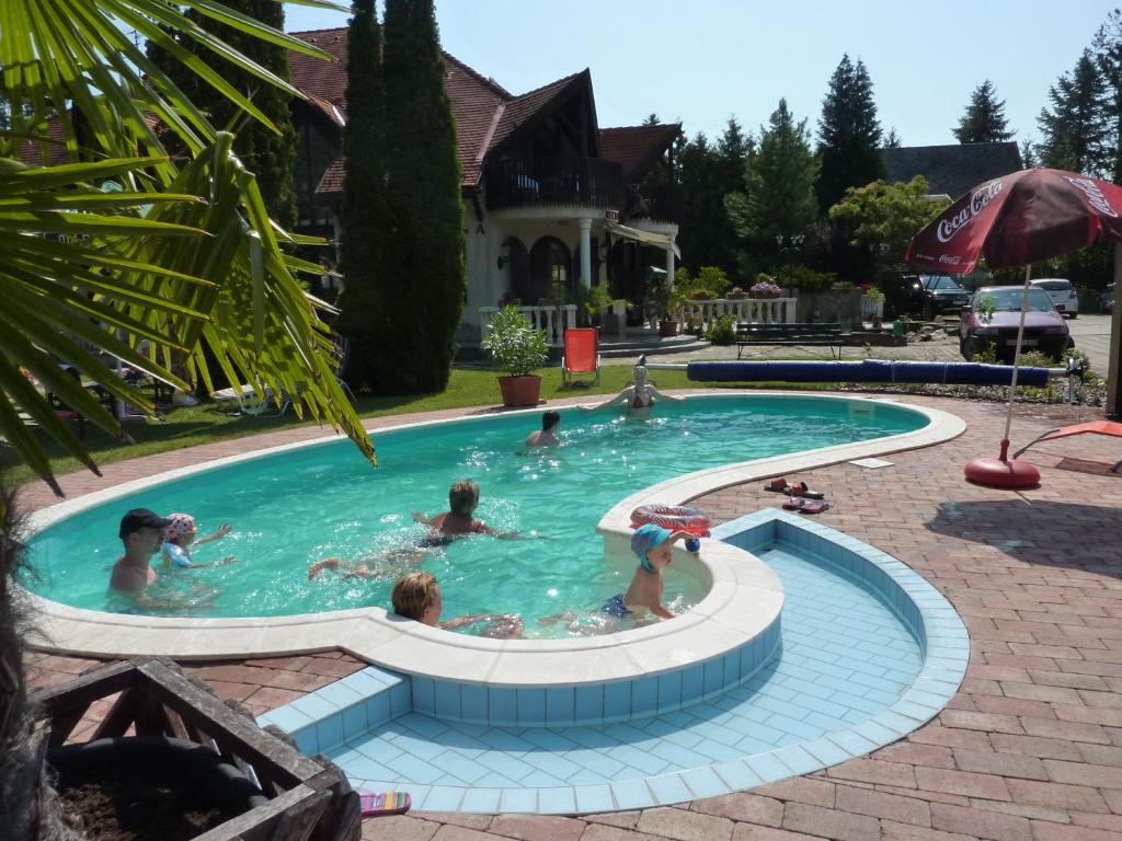 Zsanett Hotel photo 3