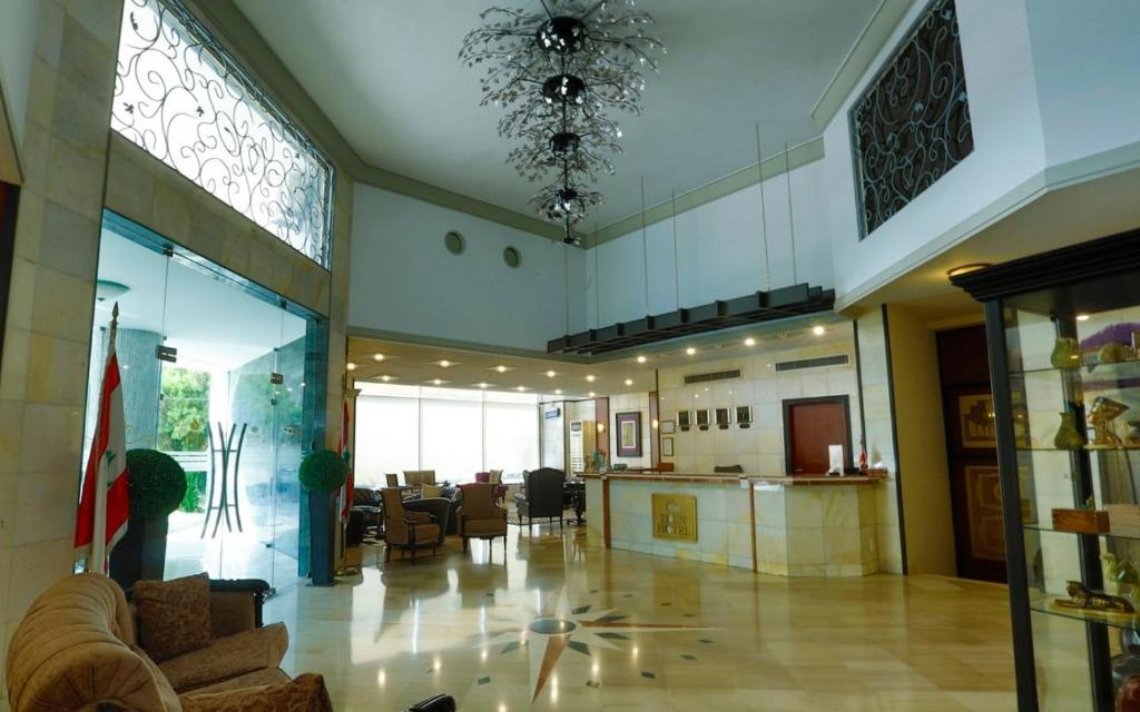 Eden Hotel photo 1