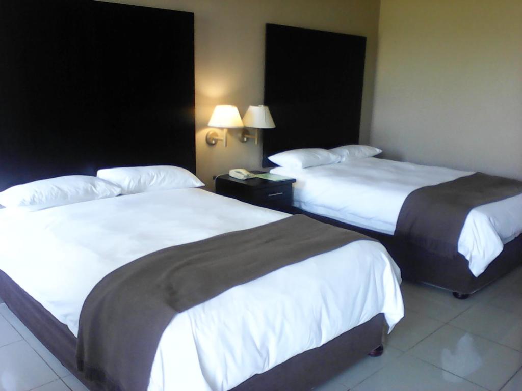 Wilderness Beach Hotel photo 1