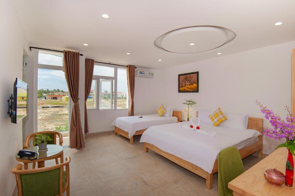 Yellow Daisy Pool Villas