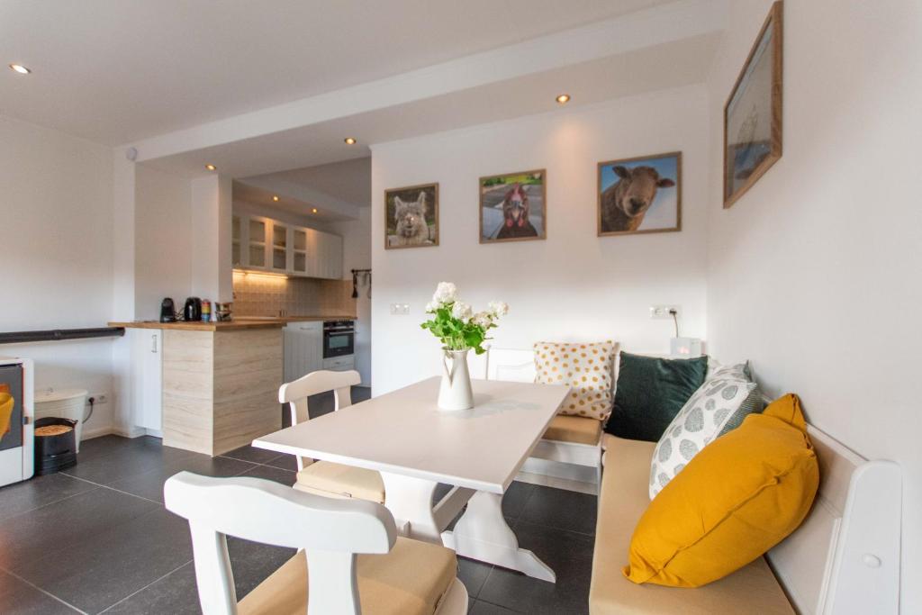 Vakantiewoning t Uusje Wemeldinge photo 2