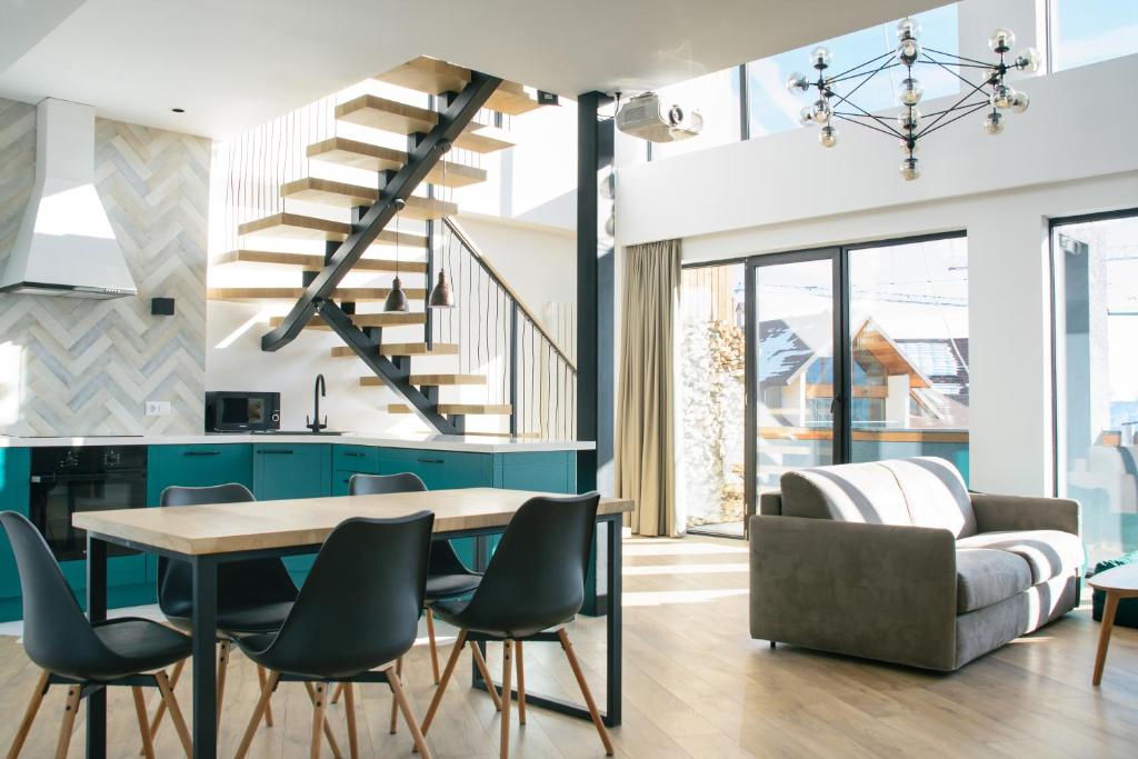 George Snow Apartments in New Gudauri - fireplace, 50m to Gondola lift photo 3