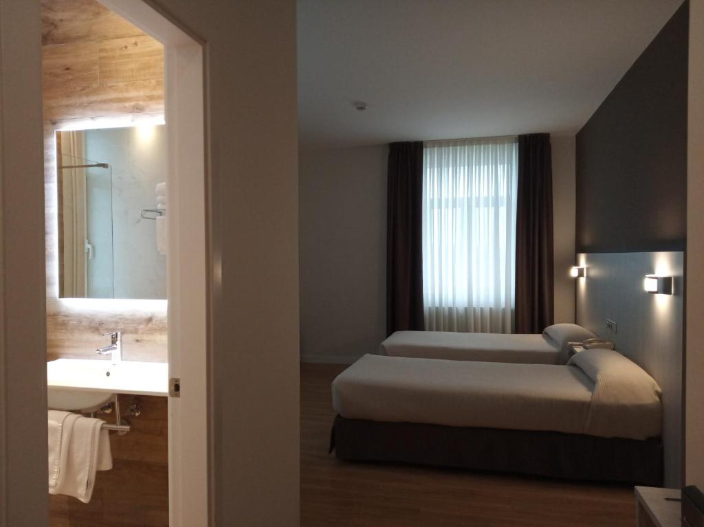 Hotel Seminario Aeropuerto Bilbao photo 4
