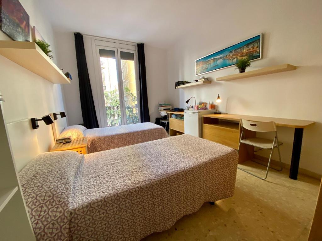 Barcelona Housing Student photo 3