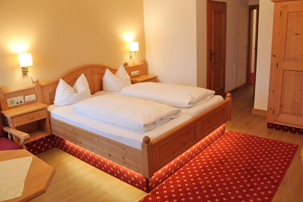 Hotel zur Post photo 4