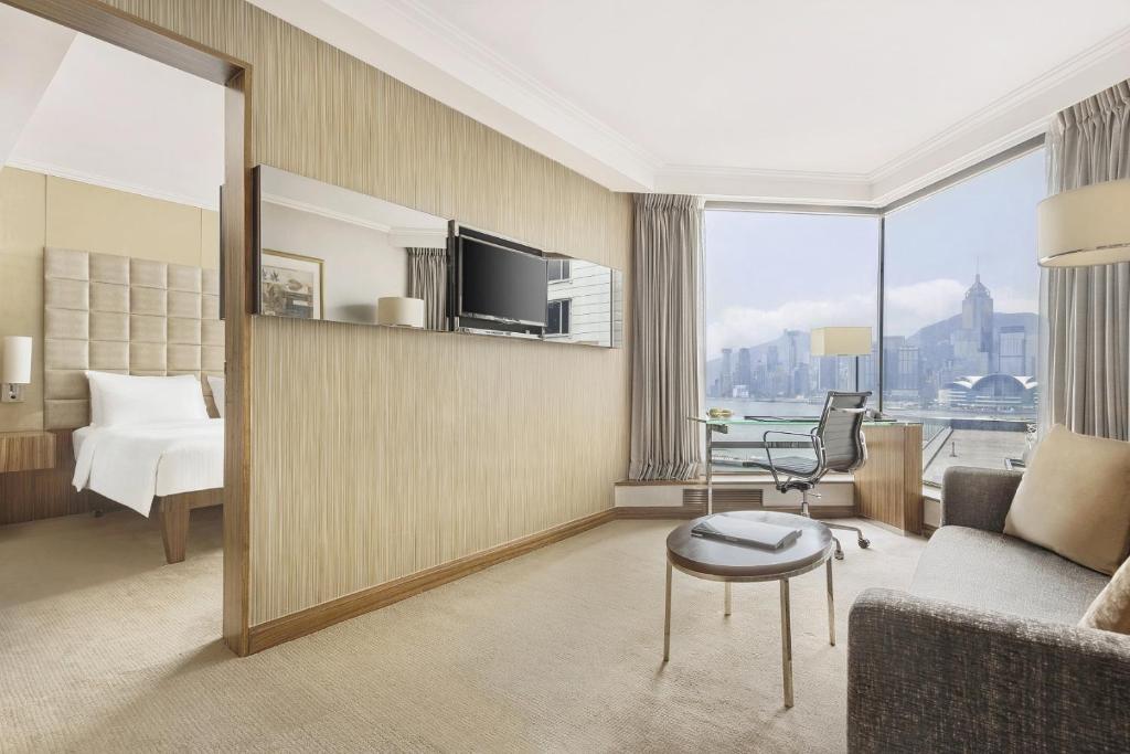 Сьюит (Люкс), The Kowloon Hotel