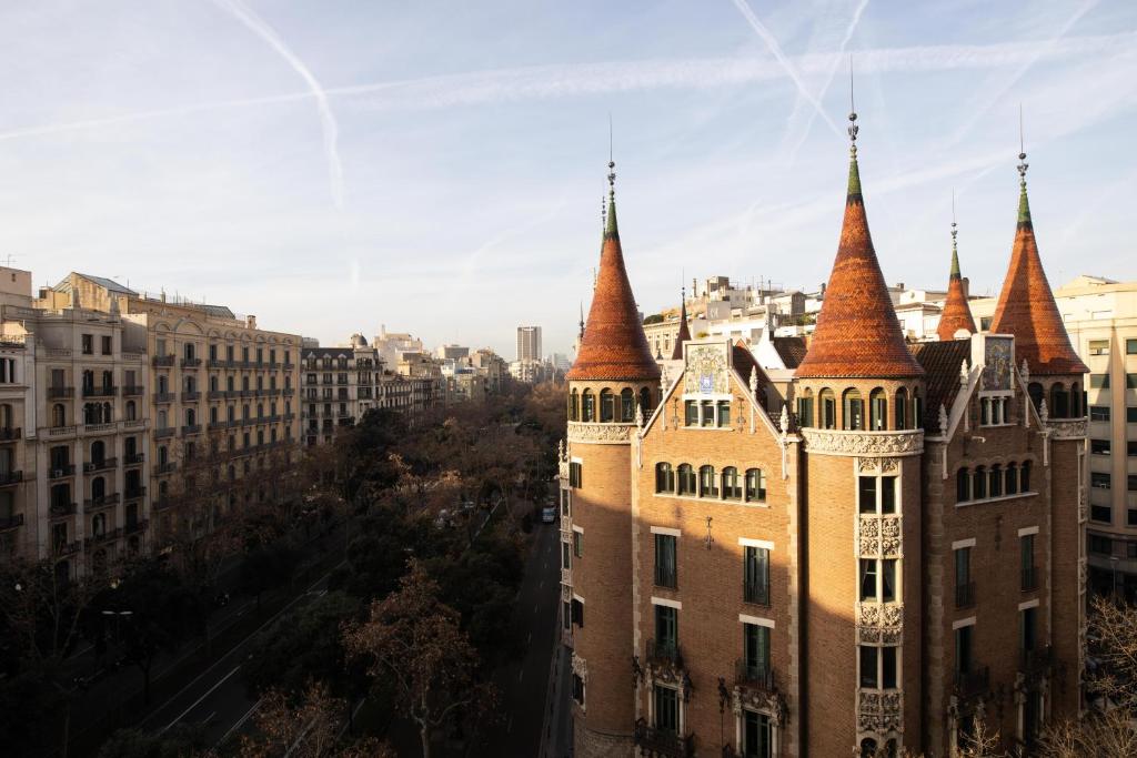 Occidental Diagonal 414 photo 3