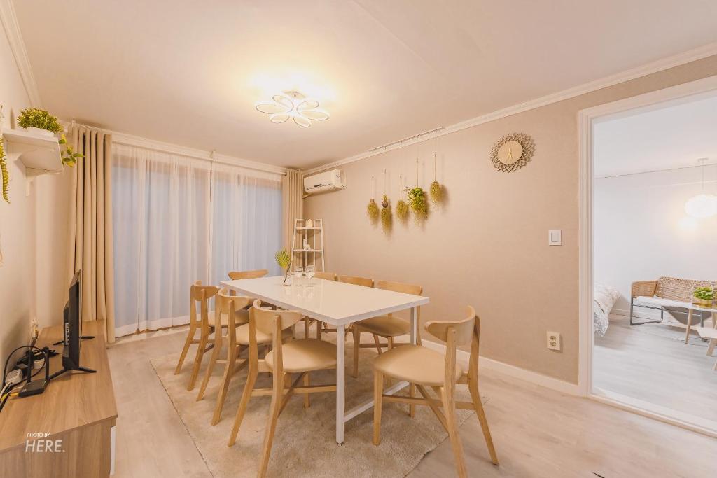 SeeU House Hongdae photo 2