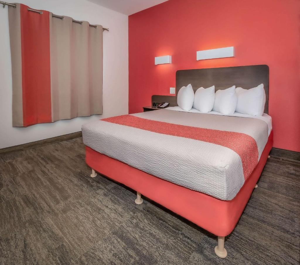 Motel 6-Saskatoon, SK photo 4