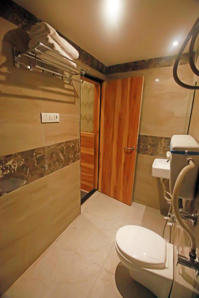 Двухместный (Улучшенный двухместный номер с 1 кроватью), Hotel Al Madina