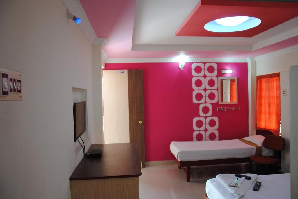 Трехместный (Трехместный номер Делюкс), Just Guest House