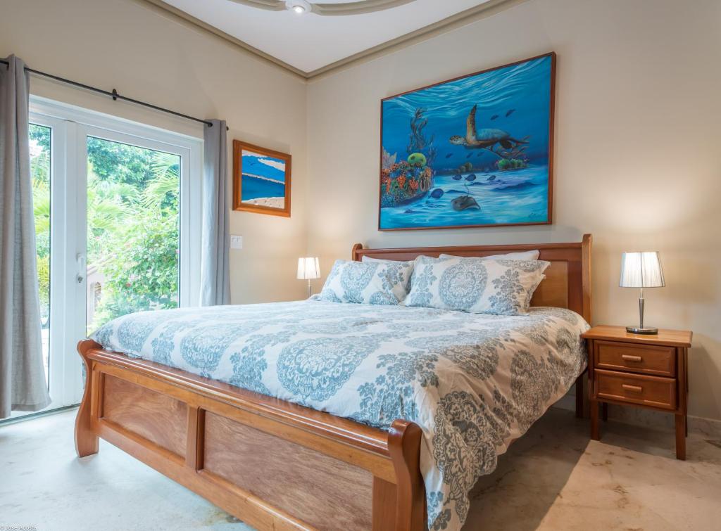 Belizean Cove Estates Luxury Beachfront Villa photo 4