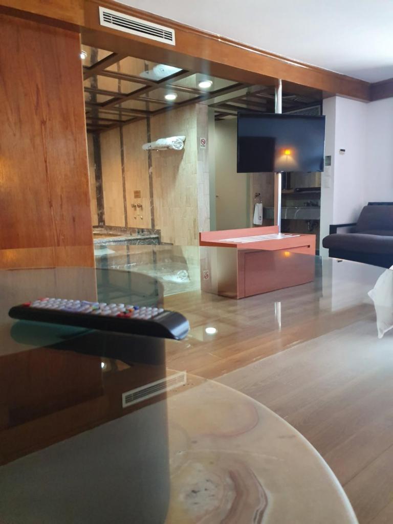 Сьюит (Номер-студио Делюкс с кроватью размера «king-size»), Hotel Contadero Suites y Villas