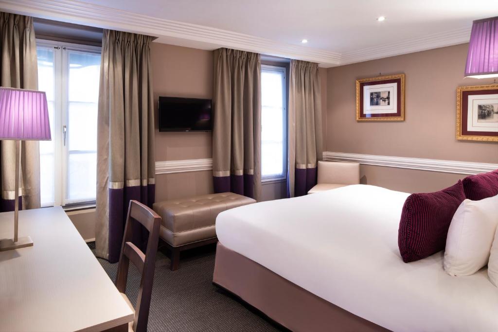 Двухместный (Улучшенный двухместный номер с 1 кроватью), Elysées Hôtel